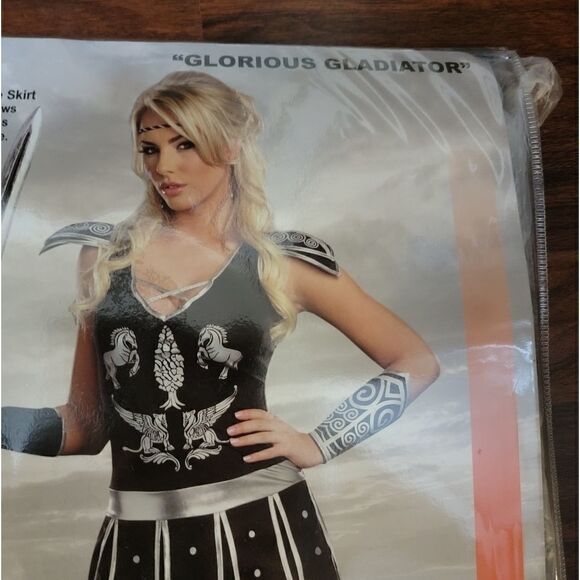NIB SEXY Glorious Gladiator Costume- M,L - Picture 4 of 9